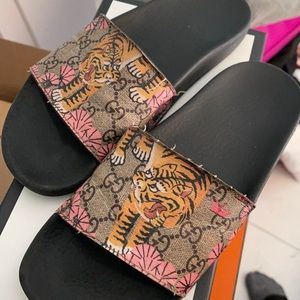 Gucci slides